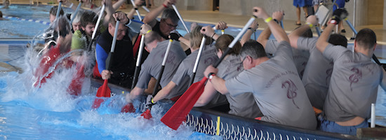 Drachenbootrennen beim Itzehoer Drachenboot Indoor-Cup Drachenbootrennen beim Itzehoer Drachenboot Indoor-Cup