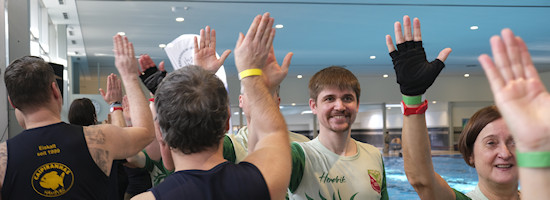 Drachenbootrennen beim Itzehoer Drachenboot Indoor-Cup Drachenbootrennen beim Itzehoer Drachenboot Indoor-Cup