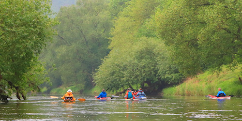 Kajaks auf der Werra